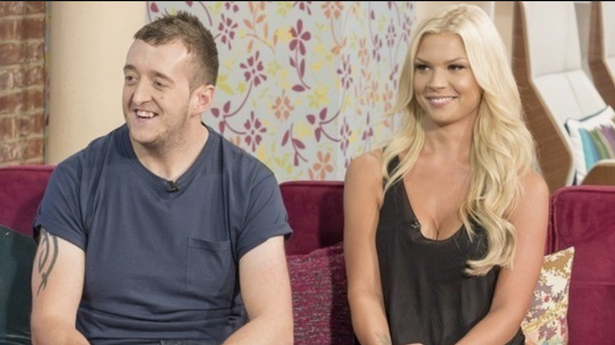 Studimi i fundit për çiftet: Sa më i shëmtuar partneri, aq më e lumtur gruaja!