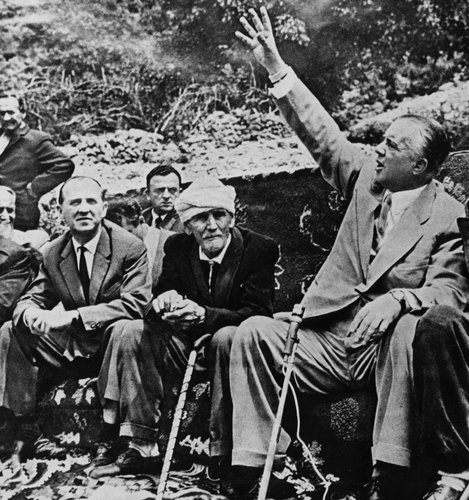 1953/ Letra e Mehmet Shehut per Enver Hoxhen, 10 agjente te UDB ne komitet te partise dhe degen e brendshme ne Tropoje