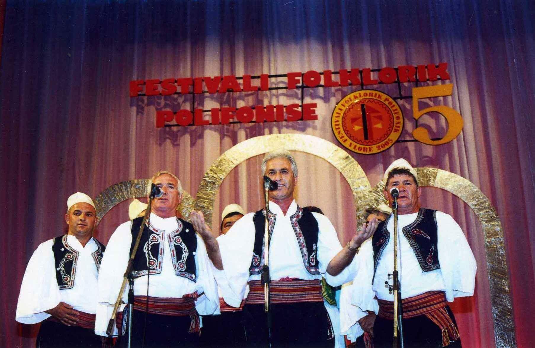 FOTO/Kush është 60-vjeçari që humbi jetën në Fier, ishte këngëtar i Polifonisë dhe infermier