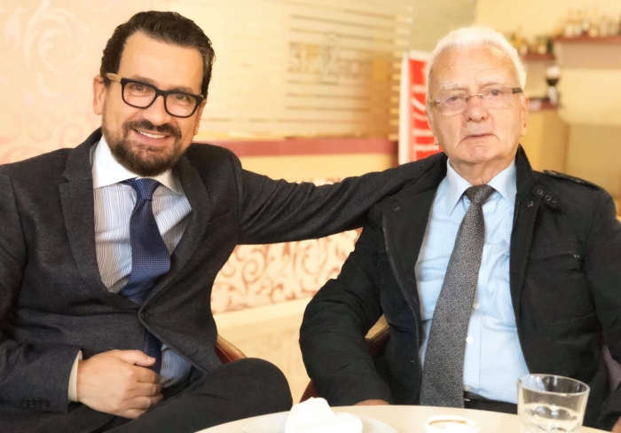 Historia e babait te Kreshnik Spahise me shtetesine, postimi i Kreshnikut per datelindje