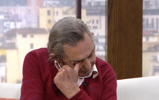 ‘Mjeshtri i madh’ përlotet në studio: Kam 8 vite që nuk e marr pensionin