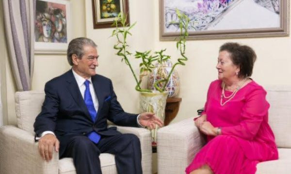 Ish-kryeministri Berisha mbush 75-vjeç, mesazhi i veçantë: Po jetoj pranverën e dytë