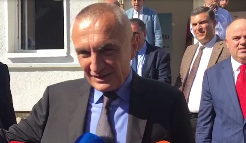 “Ramës do i jap dekoradë nëse hapen negociatat”, Meta: Asgjë nuk ka përfunduar, shpresojmë të ketë reflektim