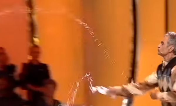 Dy miqtë goditen LIVE në studio: Dalim jashtë, rrihemi, vritemi, s’e kam problem