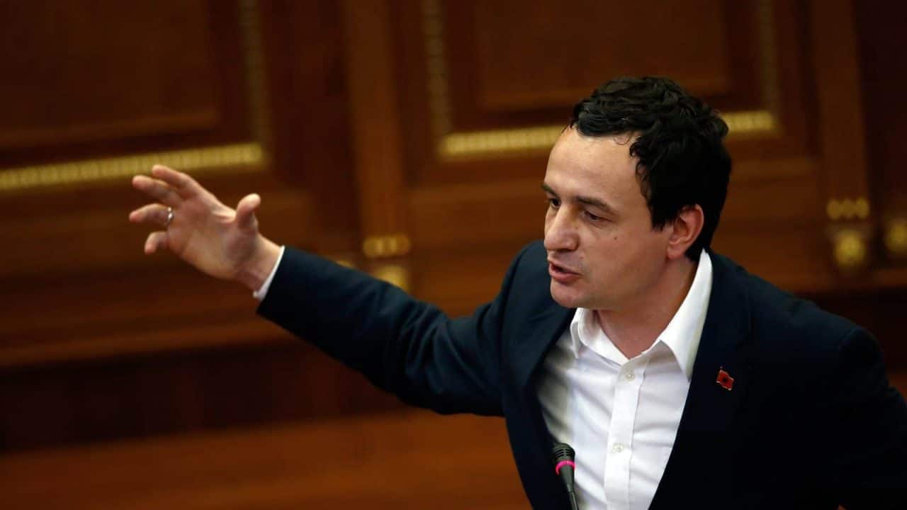 U zgjodh kryeministër, Albin Kurti bën deklaratën e fortë: Do t’i marr serbët në qeveri…