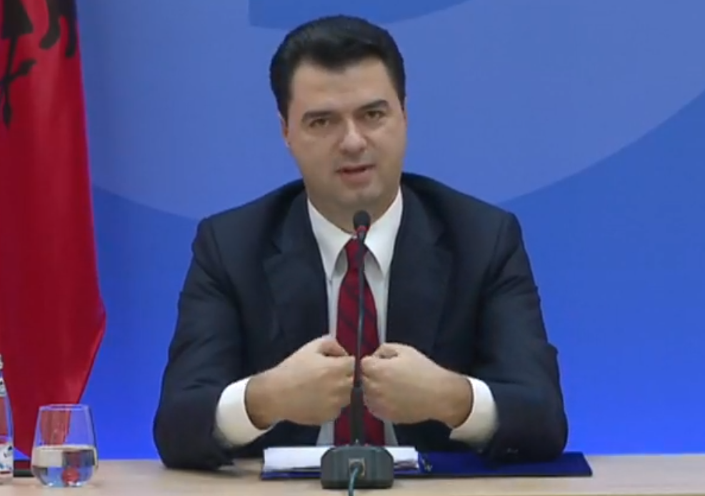 Lulzim Basha: Komisioni Evropian zbukuroi realitetin prej 3 vitesh