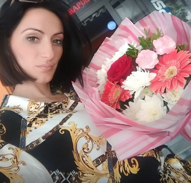 FOTO/U bë shkak për vrasjen në Kavajë, ja kush është gruaja, e martuar me tre fëmijë