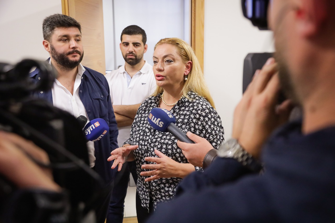 Rama kërkon të mbyllë Syri.net, reagon Albana Vokshi: Një hakmarrje e turpshme politike