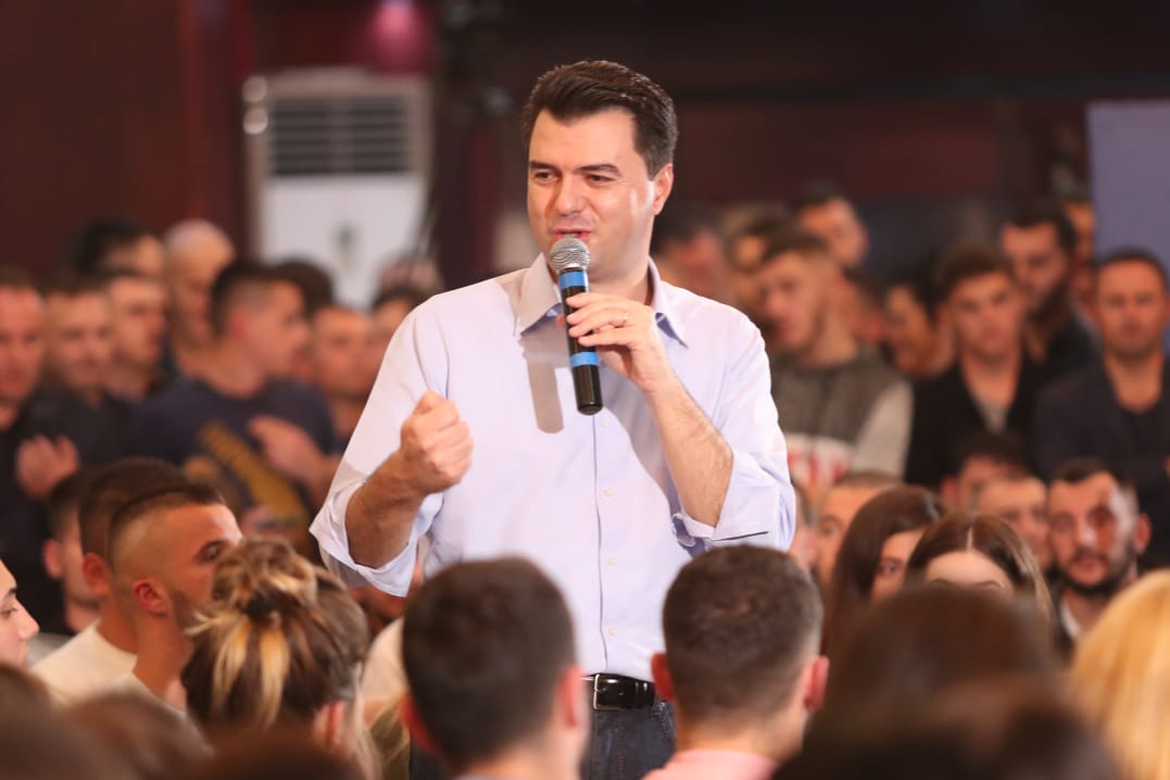 Basha: 1200 euro nē muaj pēr mjeket dhe 700 euro pēr infermierēt