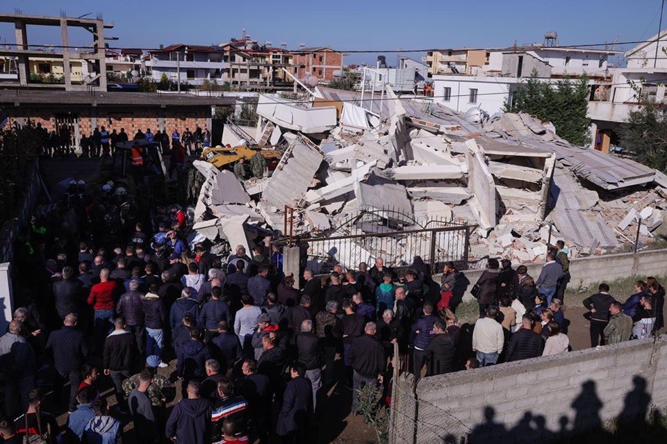 Basha kerkon shpalljen e gjendjes se jashtezakonshme