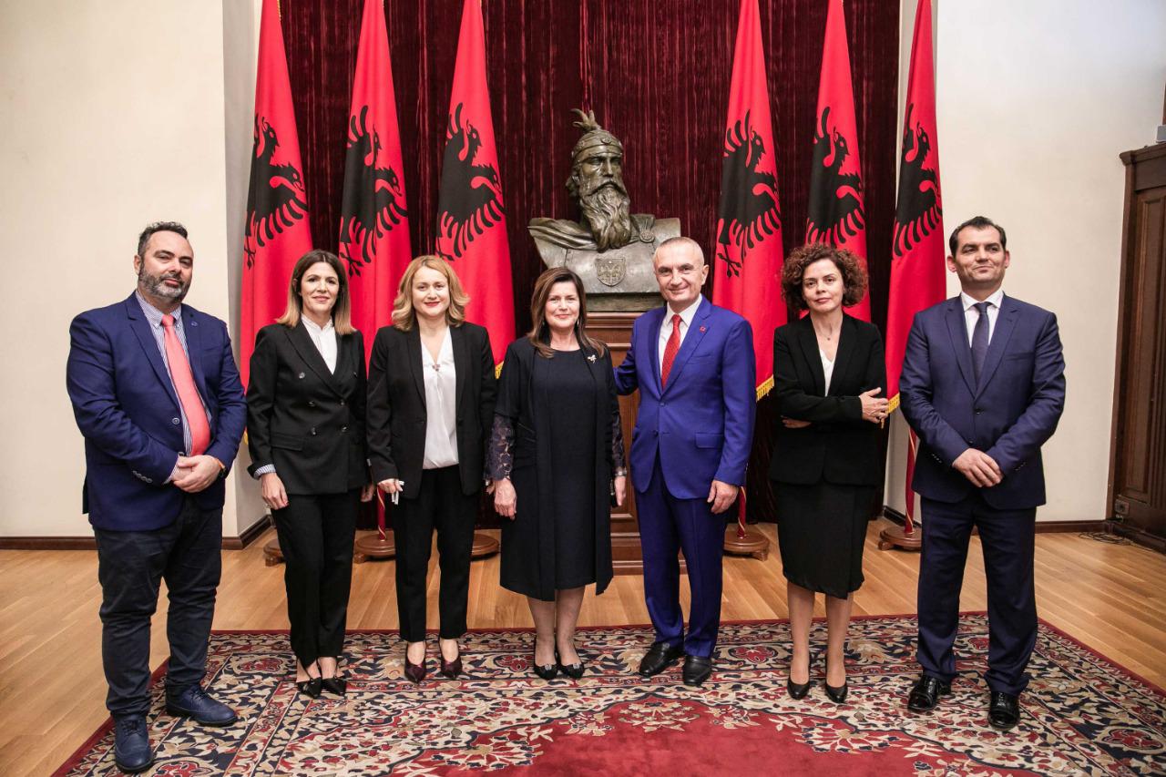 Betimi te Meta, Gjykata Kushtetuese merr forme por Kuvendi lajmeron ngerc