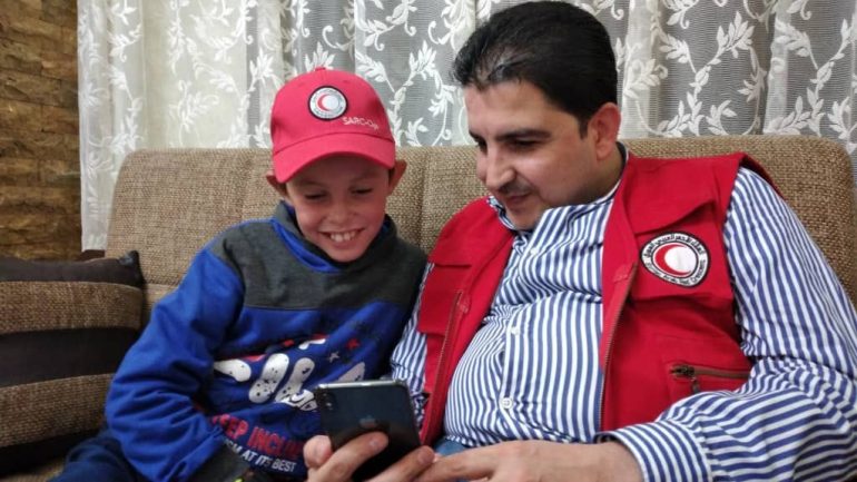 Afrim Berisha tregon bisedën me Alvin pas largimit nga kampi: Ishte i frikësuar, motrat mezi po e presin