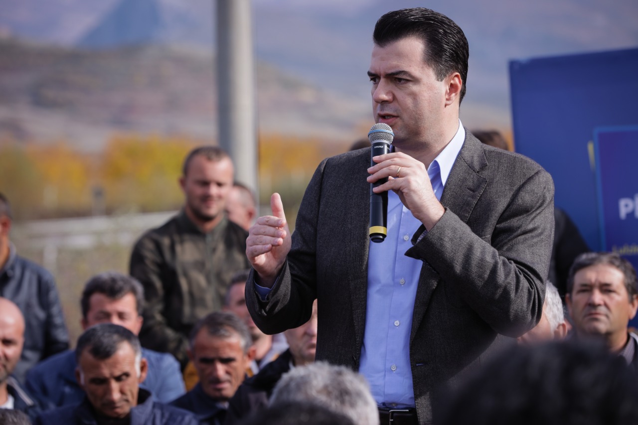 “Rama e ktheu vjedhjen në art”, Basha nga Devolli: Ne e kemi zgjidhjen, por më parë duhen zgjedhje të lira