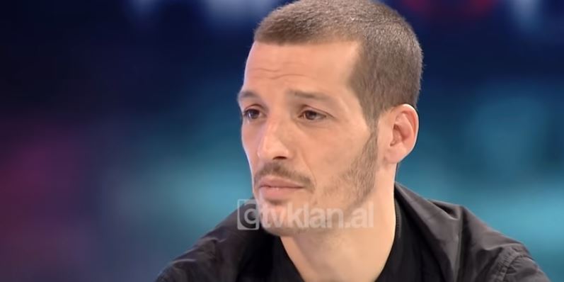 Kampioni i boksit nuk u mban dot lotët në studio: Më dhanë vetëm 14 mijë lekë për titull