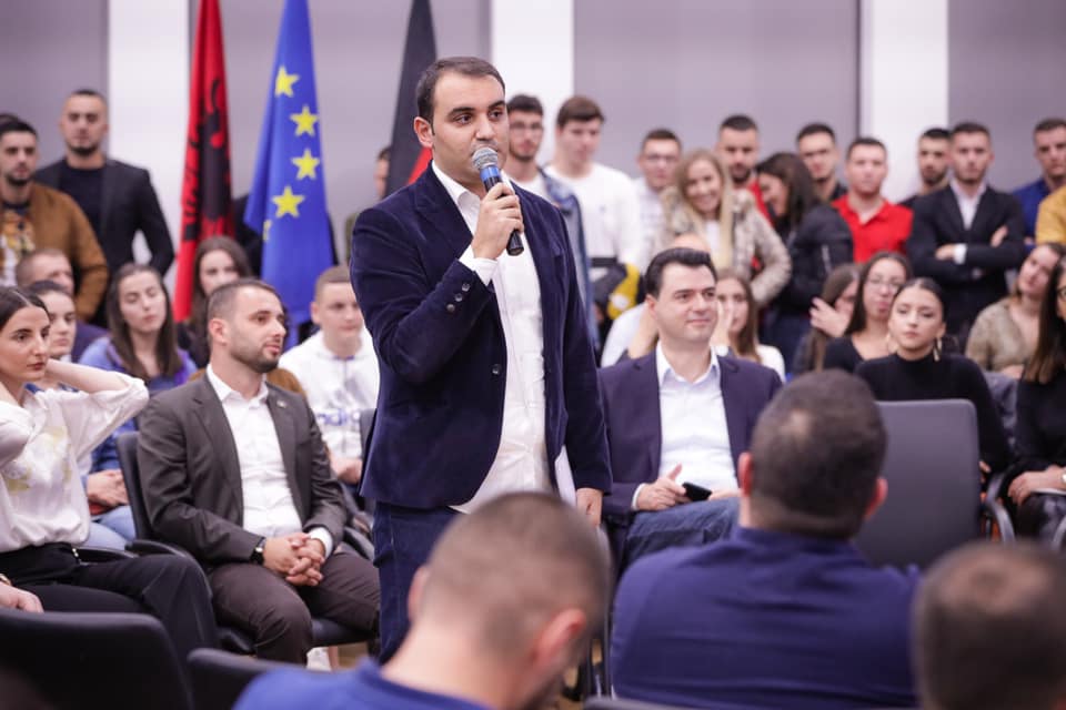 Këlliçi pas takimit me kreun e Forumit Rinor të CDU-së: Të rinjtë kanë besim tek PD dhe lideri i saj Lulzim Basha