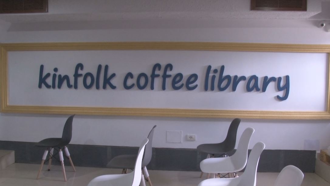 Dikur disko e grupeve kriminale në Durrës, sot shndërrohet në një bibliotekë