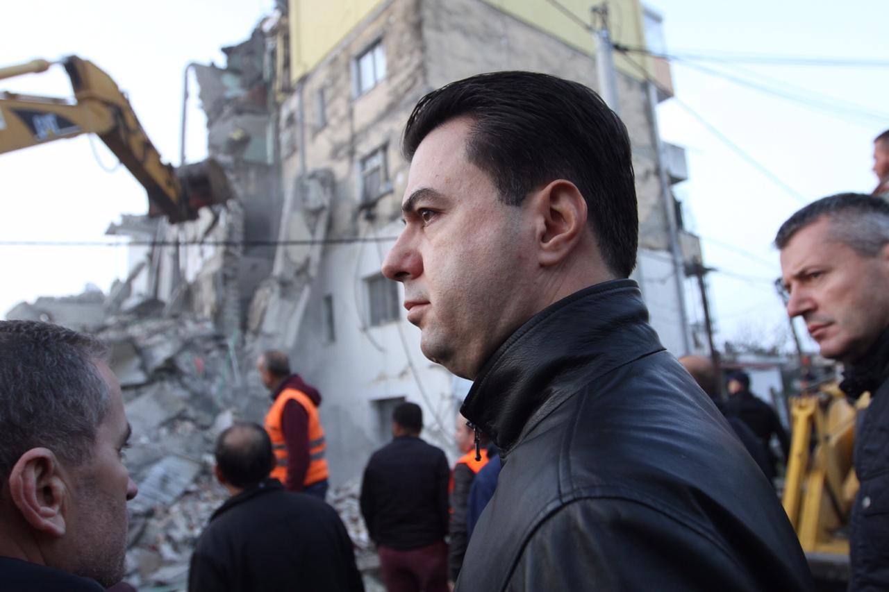 Tërmetet/Thirrja e Bashës: Qeveria të shpallë menjëherë gjendjen e emergjencës