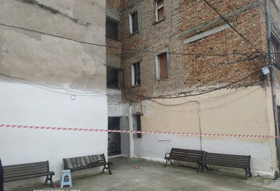 FOTO/Thirrje urgjente nga Shijaku, përfaqësues të PD në terren: Autoritetet të zbarkojnë për të shmangur tragjedi