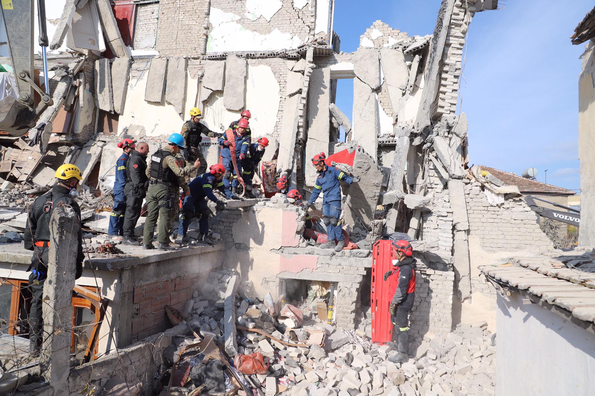 Kjo është harta e rrezikut sizmik në Shqipëri, cfarë ndërtimesh duhet të ketë Tirana, Durrësi dhe qytetet e tjera