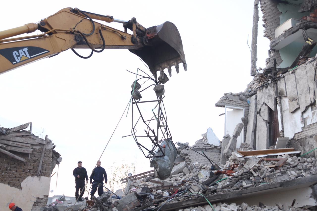 “Durrësi, një tragjedi e paralajmëruar”, gazetari: Dua të shikoj një hetim të thellë pas tërmetit