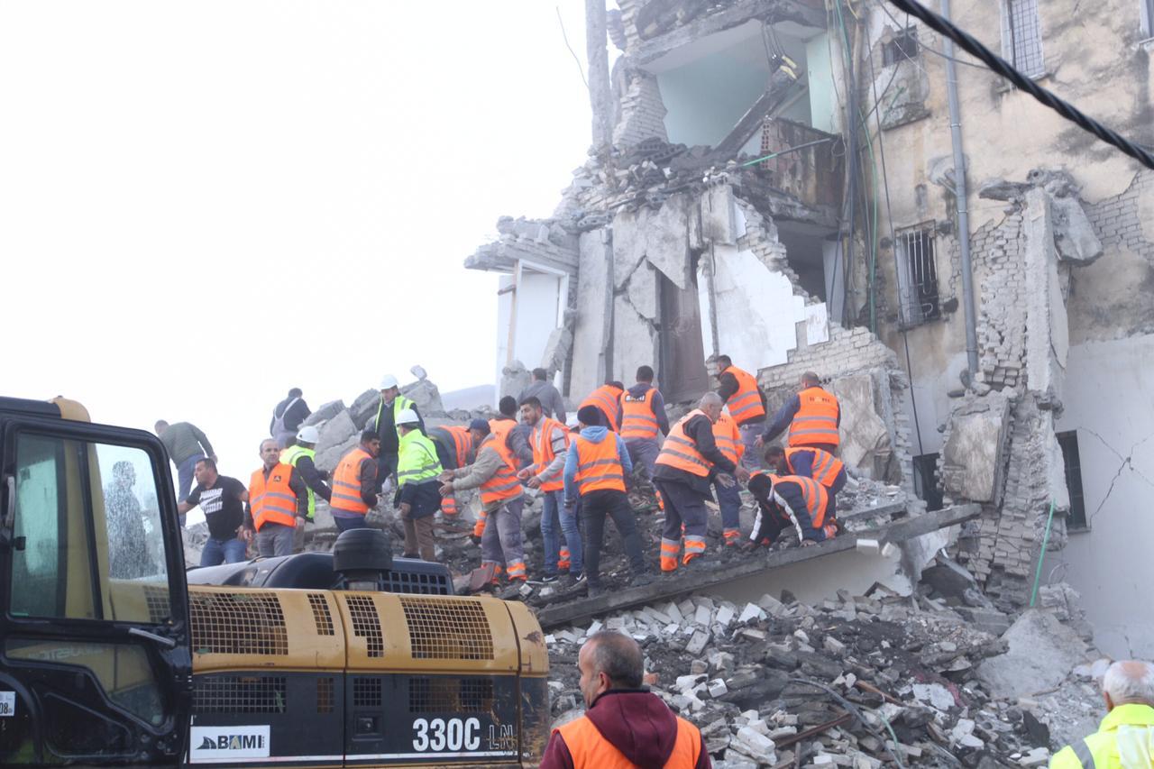 Tërmet 5-ballësh, nuk ndalen lëkundjet e forta në vend