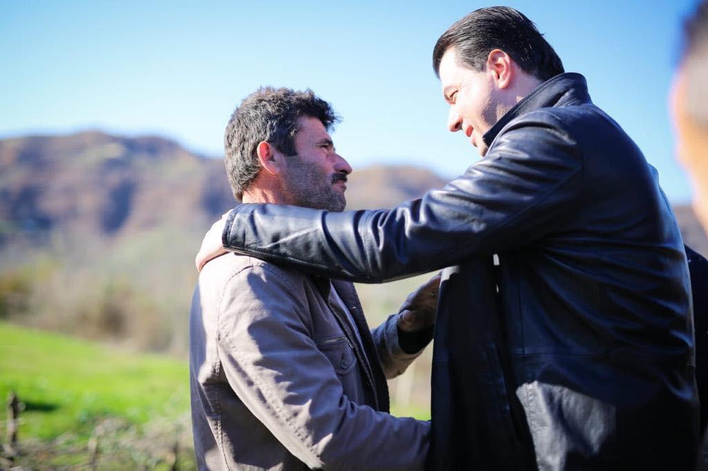 FOTO/”Po përkeqësohet”, Basha tregon situatën e rënduar në disa zona: Qeveria ka dështuar, t’iu jepte paratë në dorë