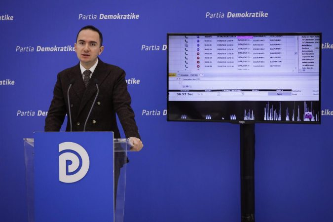 VIDEO/Salianji nuk ndalet, publikon të tjera audiopërgjime mes Alizotit dhe ish-drejtorit të policisë