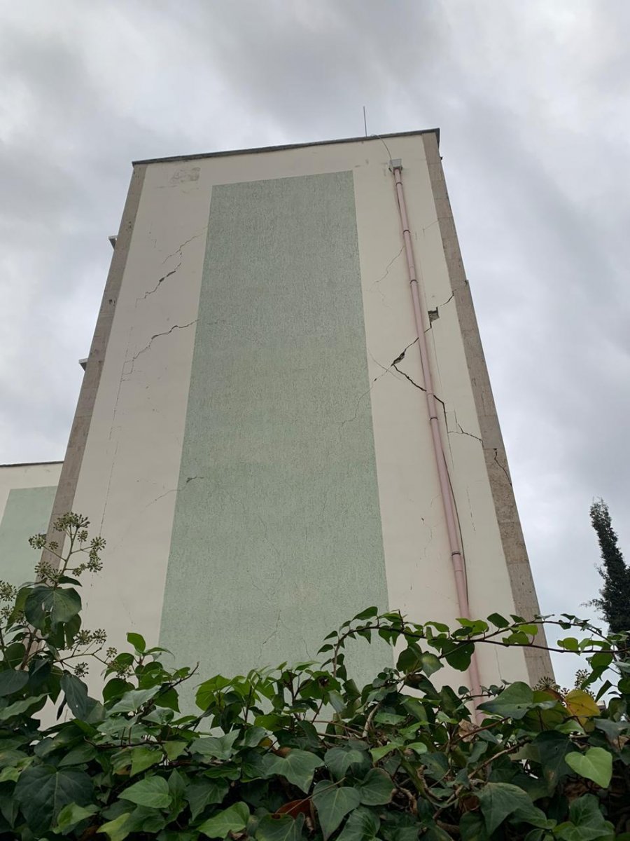 DOKUMENTI/Evakuohet personeli tek Drejtoria e Doganave, dëmtime në strukturë pas tërmetit