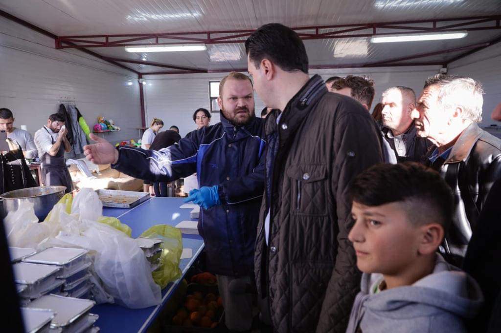 Të rinjtë vullnetarë mbajnë gjallë Bubqin në Fushë Krujë