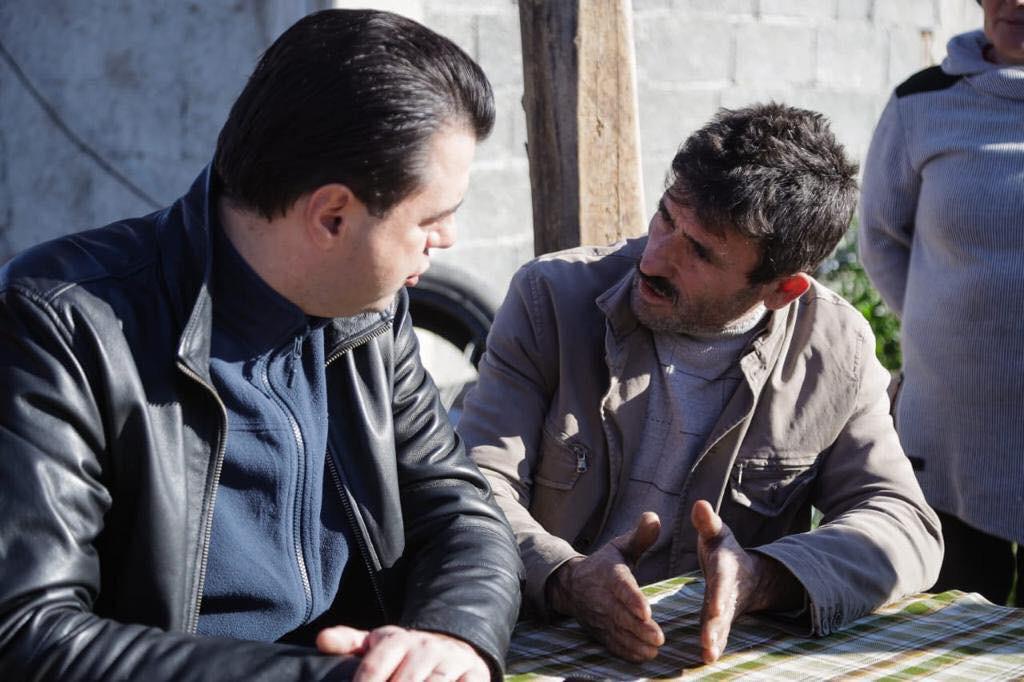 FOTO/”Po përkeqësohet”, Basha tregon situatën e rënduar në disa zona: Qeveria ka dështuar, t’iu jepte paratë në dorë