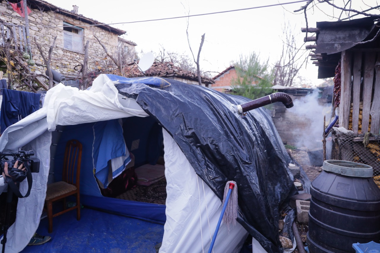 FOTO/Basha ndalet në Lezhë: Nevojë urgjente për grupe vlerësimi nga inxhinierë profesionistë