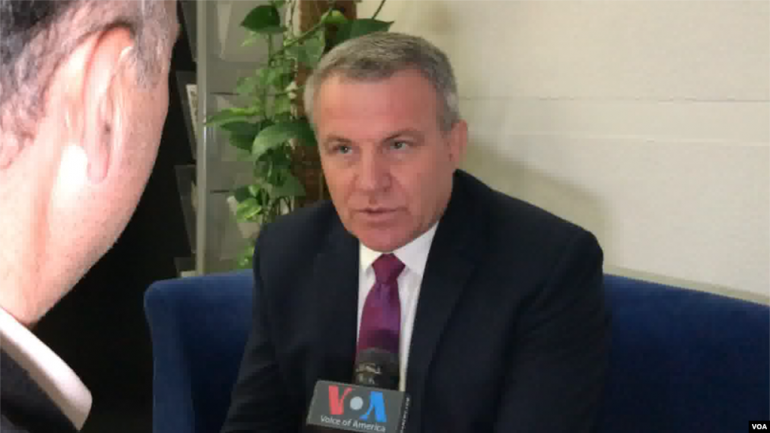 “Do të shkoj deri në Gjykatën Europiane”, Malaj për Zërin e Amerikës: Deputetët nuk kanë asnjë argument