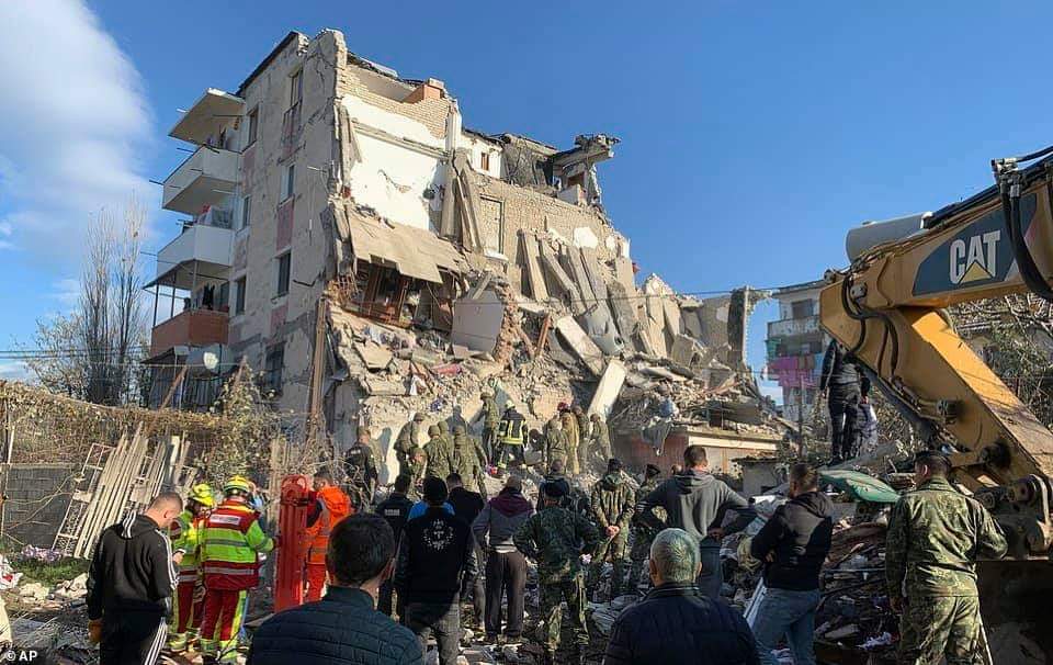 Shembja e pallateve nga tërmeti në Thumanë, Bardhi 5 pyetje për Edi Ramën: Nxirrni fajtorët për 24 viktimat