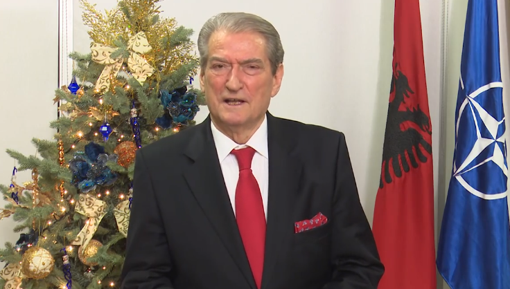 Berisha me videomesazh: Viti që lamë pas ishte për shqiptarët viti i rekordeve më të zeza