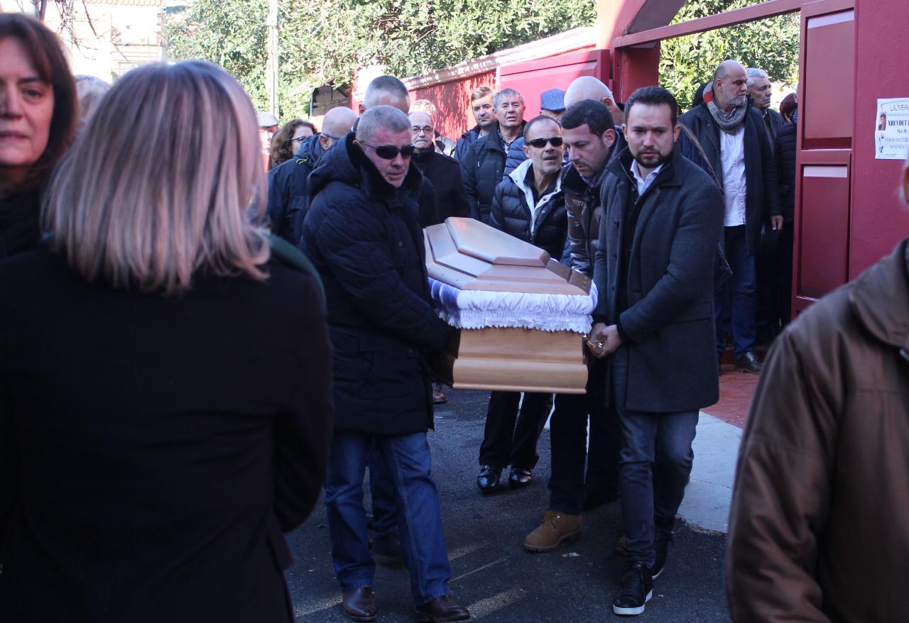 I jepet lamtumira aktorit të mirënjohur Xhevdet Ferri, çfarë shkruante vajza e tij