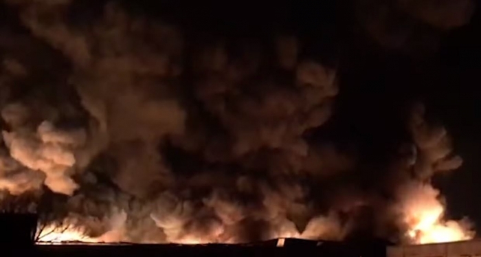 Cudia, fabrika ne Kavaje eshte djegur 3 here, dyshimi se kush i ve flaken