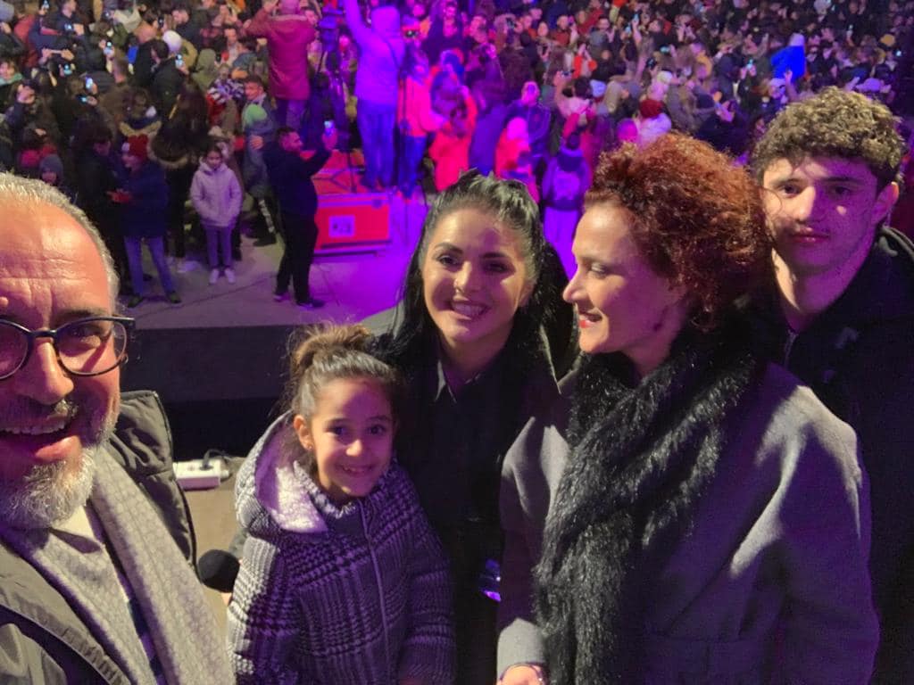 Dritan Leli lë pas Portokallinë me gafën e tij në sheshin kryesor të Vlorës