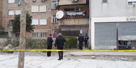 FOTO/Vrau kunatën në sy të vajzës në Paskuqan, ja kush është autori