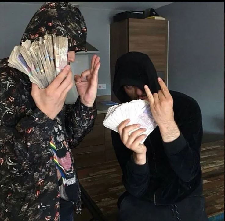 REPORTAZH I ‘THE SUN’/ Shqiptarët ulën çmimin e drogës dhe rritën cilësinë e saj në Britani