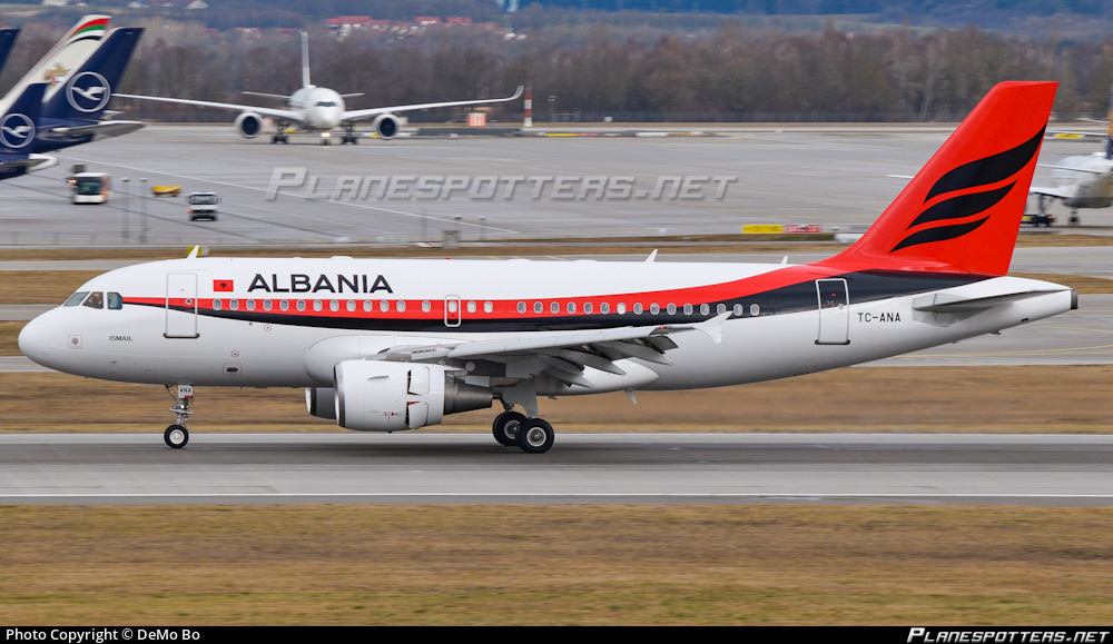 FOTO/ Qeveria Rama me avion zyrtar, dhurate tjeter nga Erdogan