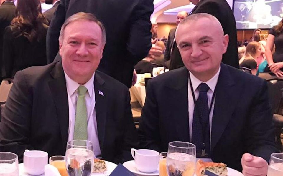 Presidenti Meta ne mengjesin e Lutjeve me Sekretarin Pompeo