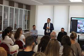 Ngjarje e rende te Art Turbina, drejtori dhunon personat me aftesi te kufizuara