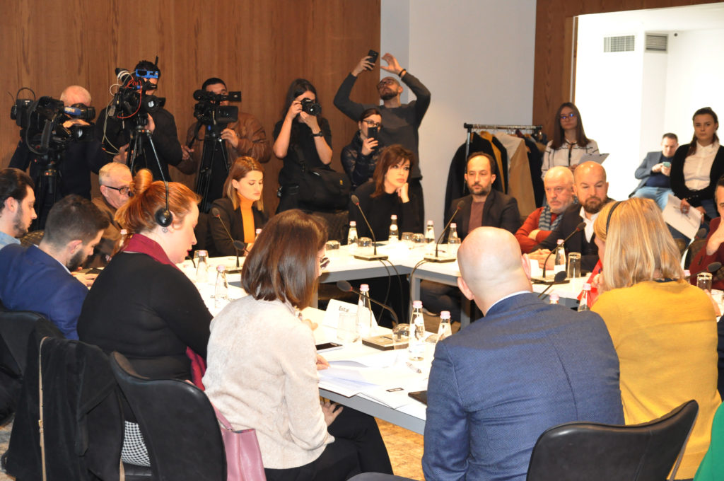 19 media themelojne Aleancen per Media Etike