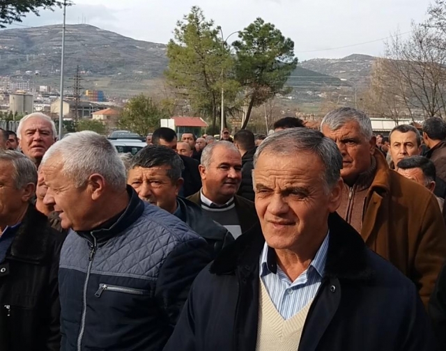 Naftetaret 8 muaj pa rroga nga kontraktoret e qeverise