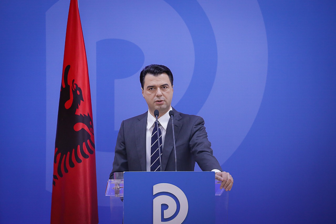 Koronavirusi, reagon Basha: Nuk është koha për propagandë, të flasin mjekët e ekspertët