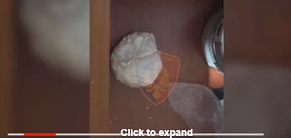 VIDEO/Policia iu kap vetëm 400 gr drogë të rinjve nga Tirana, zbulohet ku shitej kokaina në kryeqytet