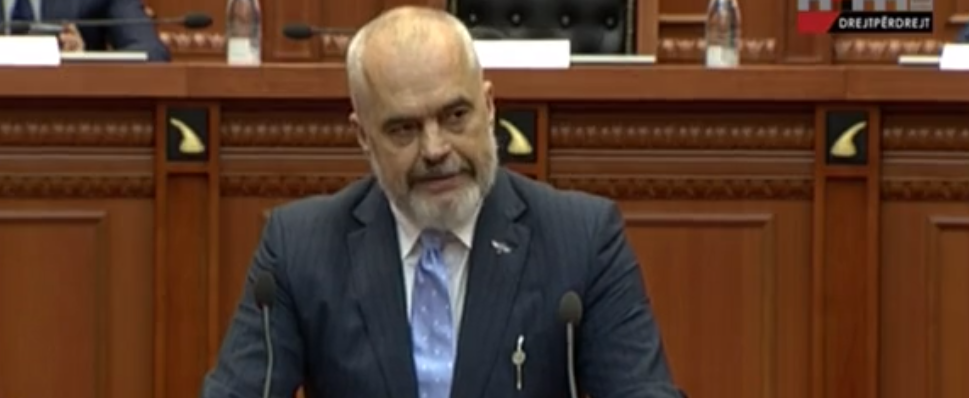 Arsyeja pse u kujtua tani për ‘AntiKÇK’, shpërthen Rama: Njerëz të paguar nga krimi po bëjnë avokatin në studio televizive