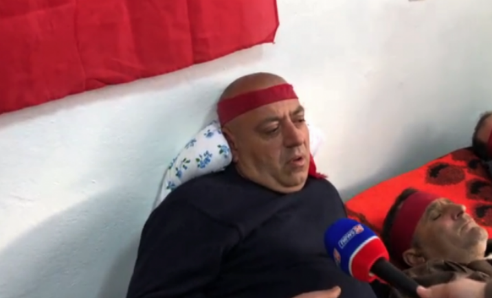 “Greva e urisë”/Fillojnë problemet shëndetësore të naftëtarve në Ballsh: O lekët ose do të ketë viktima