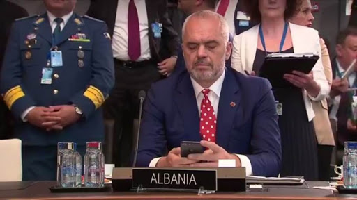 FOTO/Del SMS, Rama vlerëson veten para socialistëve pas konferencës në Bruksel