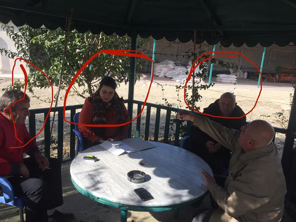 FOTO/ Ish-deputeti publikon dokumentet: Subashi presion, tu dorëzojnë vulat të zgjedhurve nga ai si kryetar fshatrash